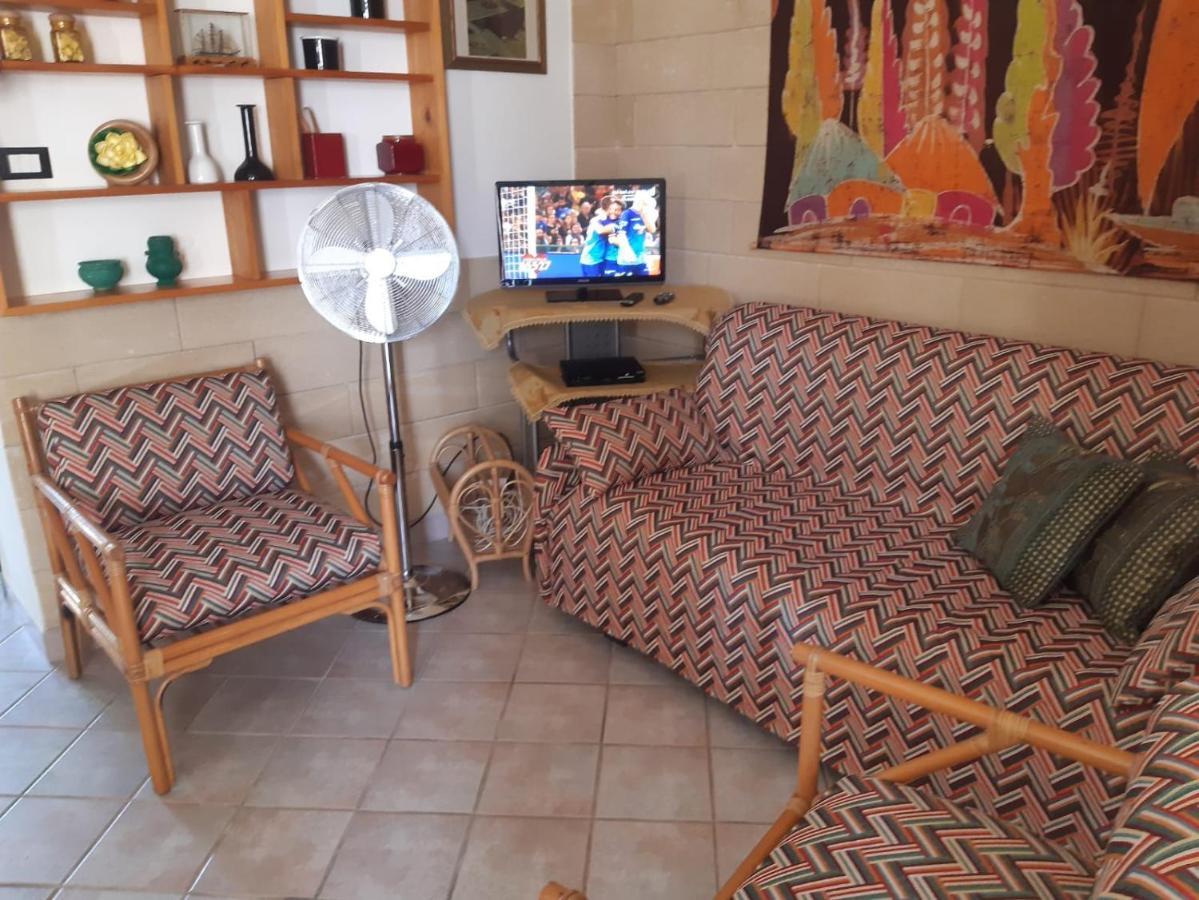 Casa Vacanza Rita Marina Di Pescoluse Luaran gambar