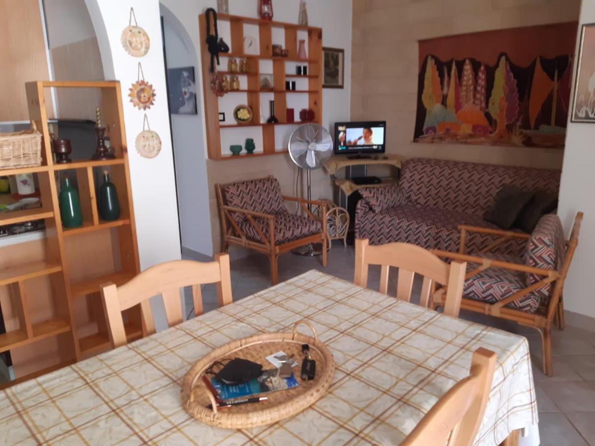 Casa Vacanza Rita Marina Di Pescoluse Luaran gambar