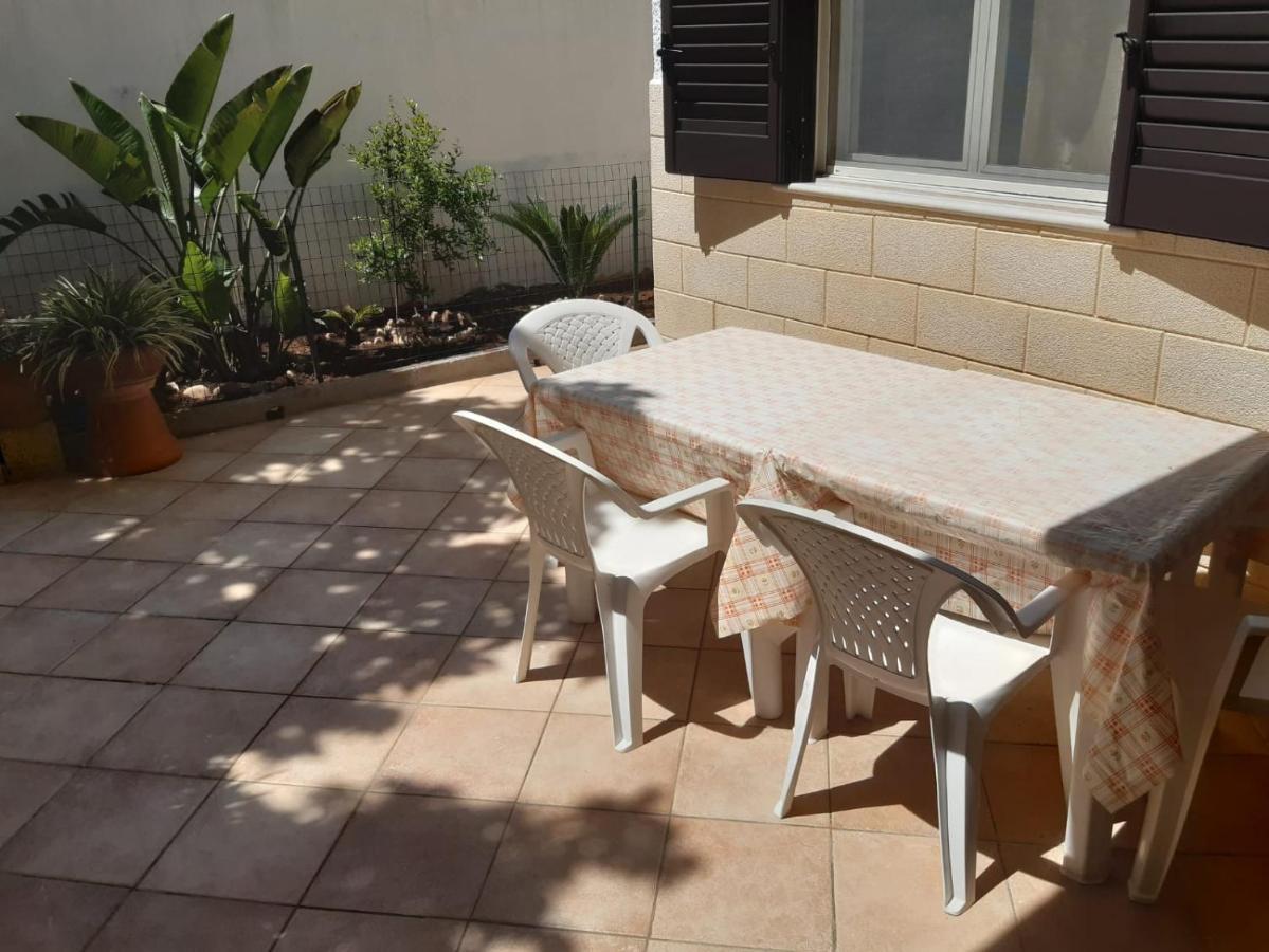 Casa Vacanza Rita Marina Di Pescoluse Luaran gambar