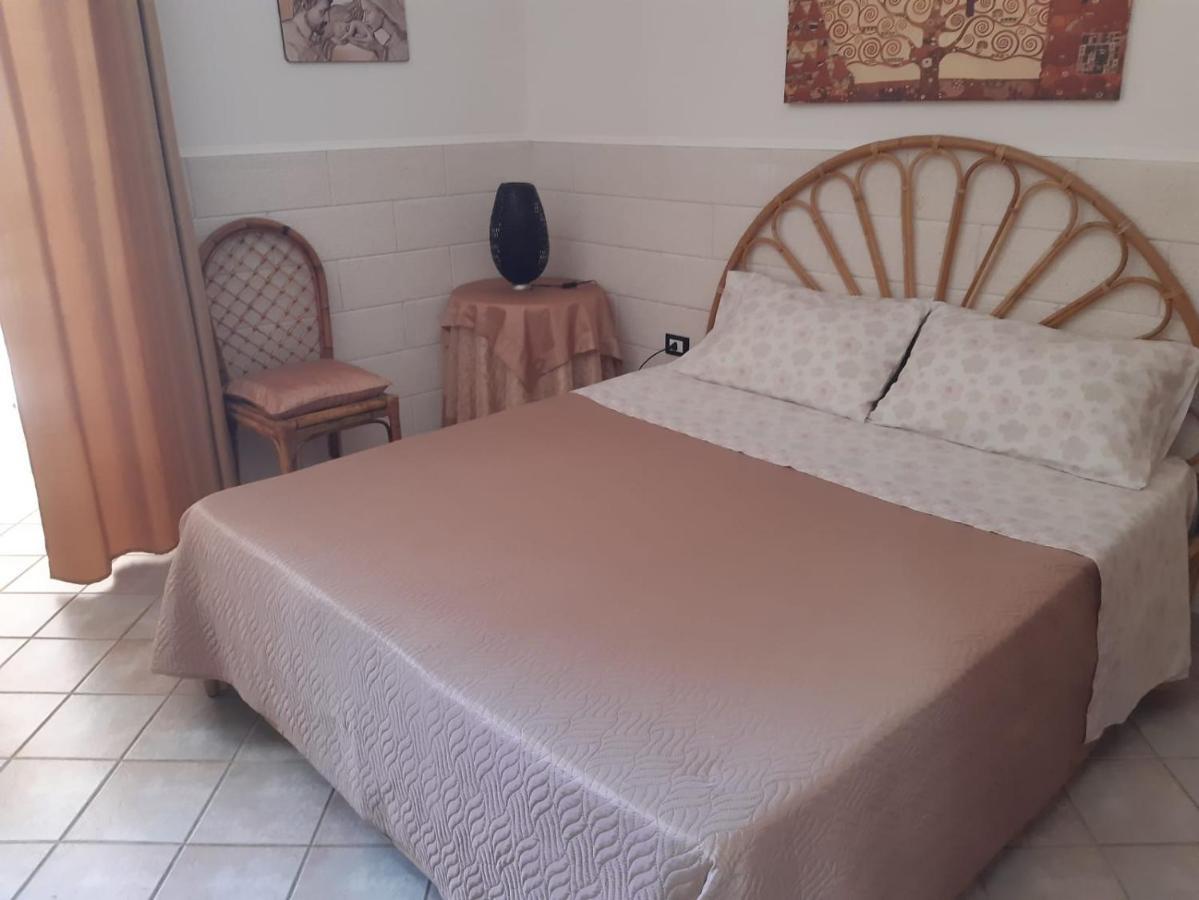 Casa Vacanza Rita Marina Di Pescoluse Luaran gambar