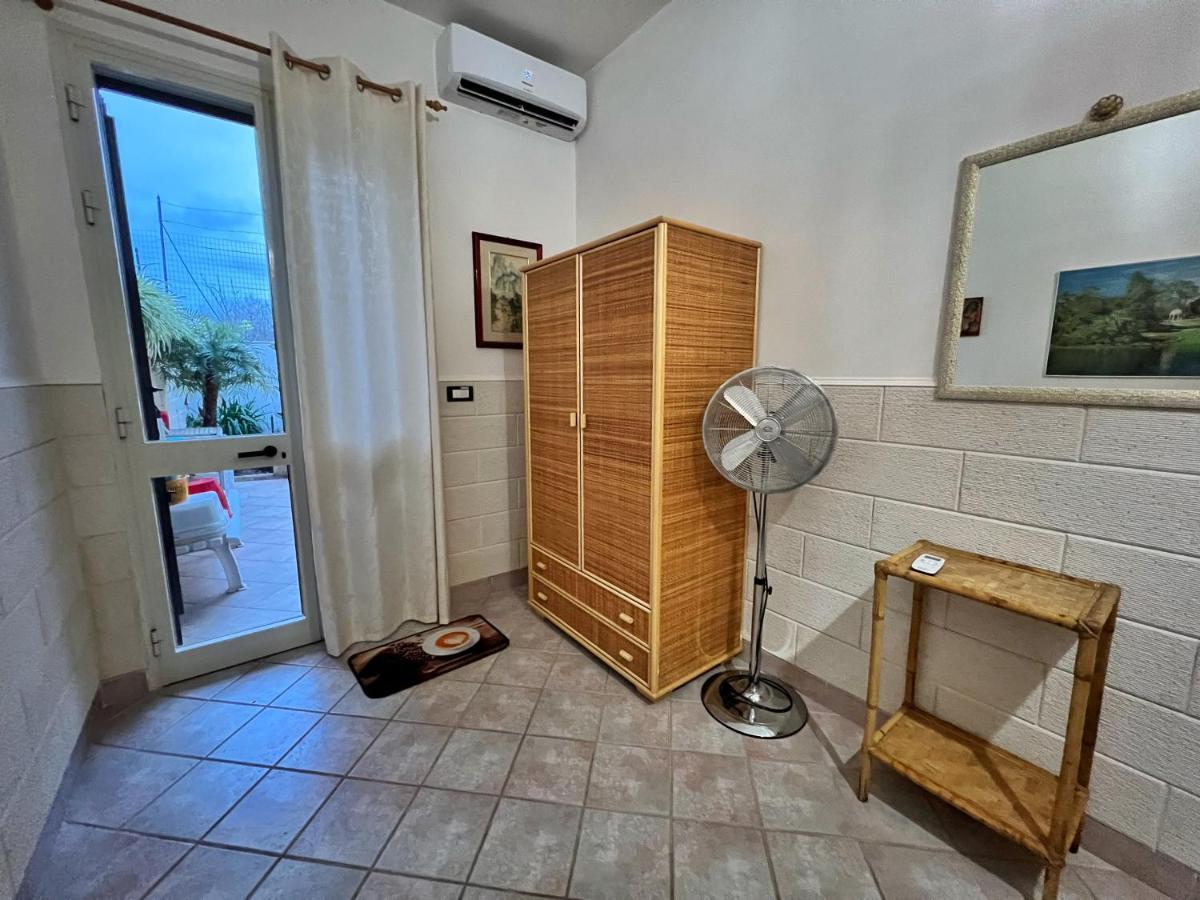 Casa Vacanza Rita Marina Di Pescoluse Luaran gambar