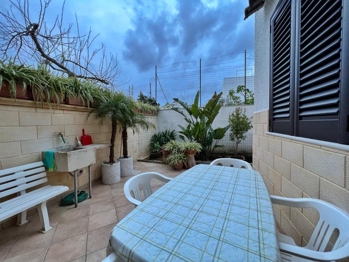 Casa Vacanza Rita Marina Di Pescoluse Luaran gambar